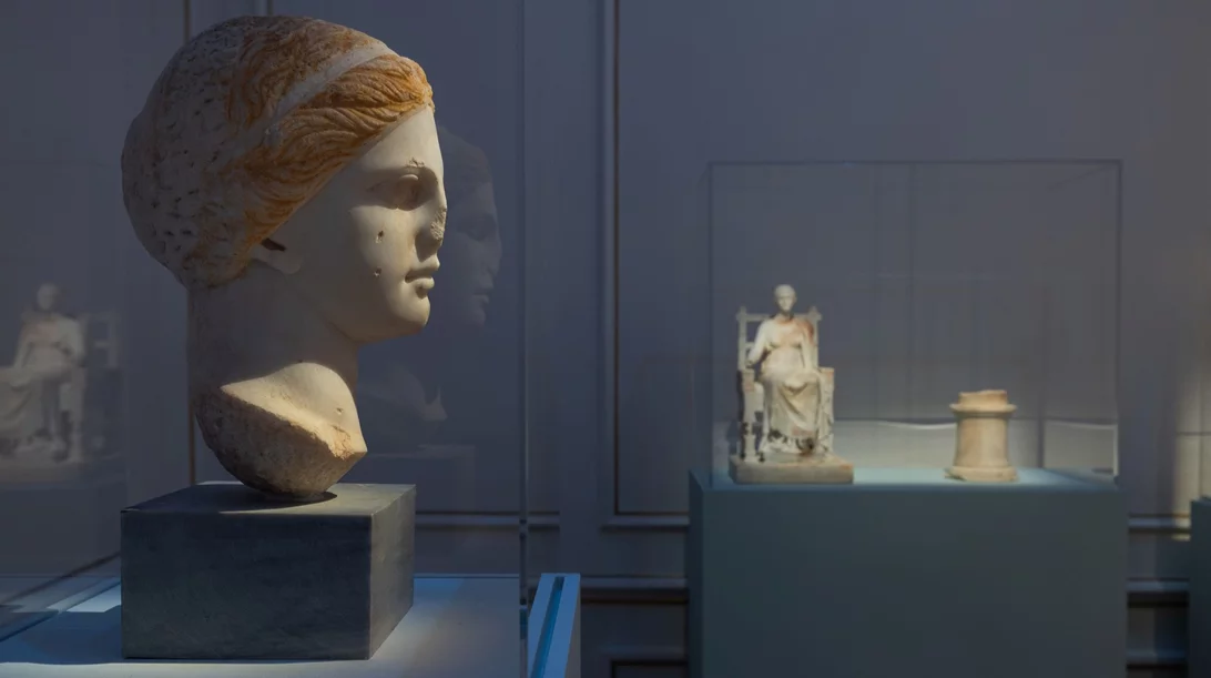 Με τις "Κυκλαδίτισσες" εγκαινιάζεται το νέο Αρχαιολογικό Μουσείο Θήρας