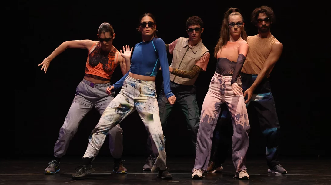 Η χορογράφος Αναστασία Βαλσαμάκη προτείνει μια εναλλακτική ανάγνωση των ανθρώπινων αντιδράσεων