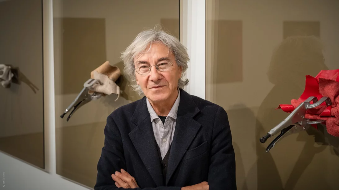 Ένα "Ταξίδι στην άκρη της νύχτας" με τα στοχαστικά έργα του Alfredo Romano