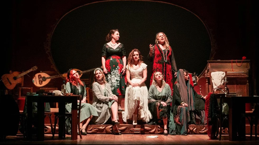 Τέσσερις γυναίκες του πενταγράμμου εμφανίζονται στο θέατρο