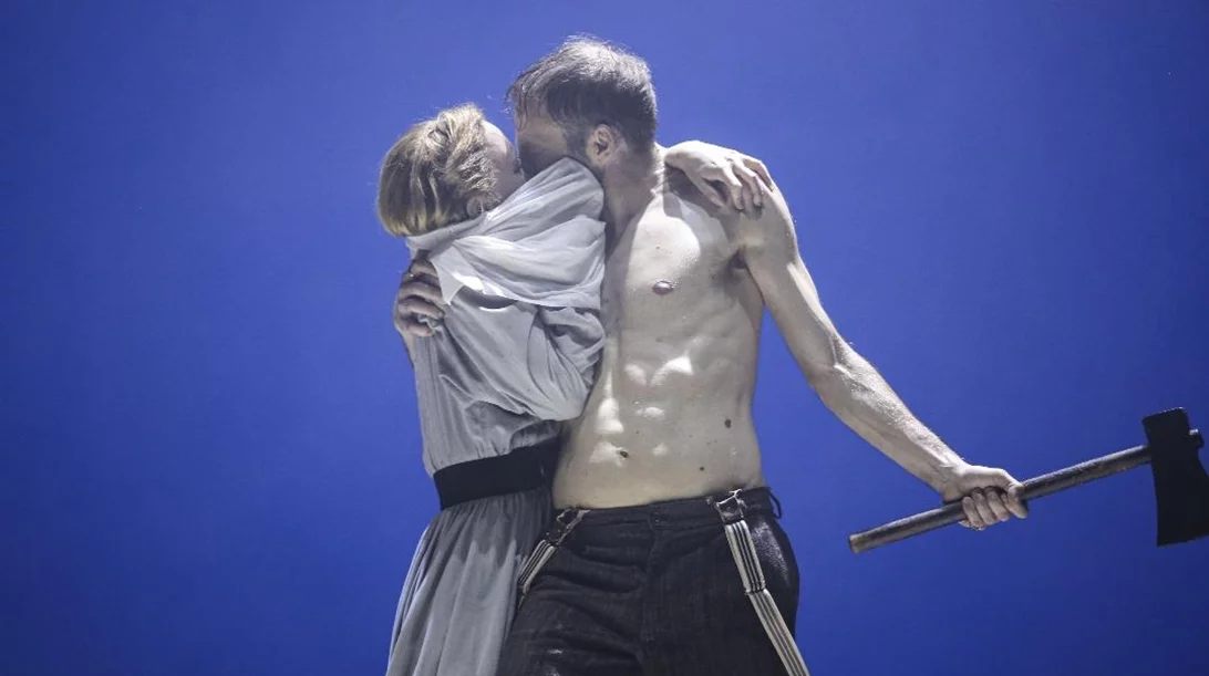 Αμερικανίδα ακαδημαϊκός αποθεώνει την ελληνική εκδοχή του Όσα παίρνει ο άνεμος | Πρώτες εικόνες από την παράσταση