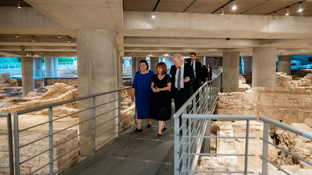 ΥΠΠΟ: Ένα "Μουσείο Ανασκαφής" εγκαινιάστηκε στη σκιά της Ακρόπολης