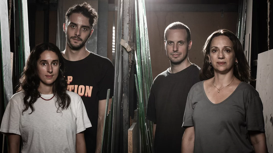 "Γυάλινος κόσμος" : Η παράσταση του Θεάτρου Τέχνης που συζητήθηκε συνεχίζει