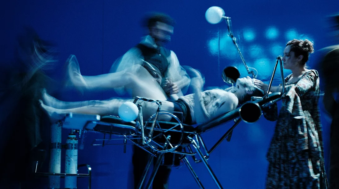 Τέσσερις λόγοι για να δείτε την "Καρδιά του σκύλου" που επαναλαμβάνεται