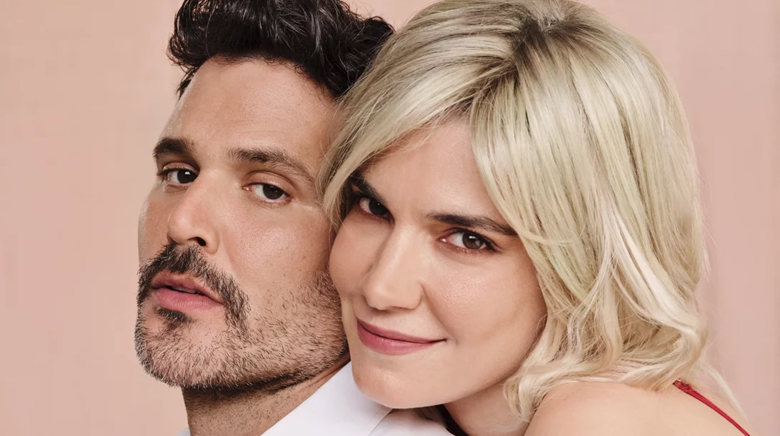 Μιχάλης Λεβεντογιάννης και Δανάη Σκιάδη πάνε "Barcelona" στο Πτι Παλαί