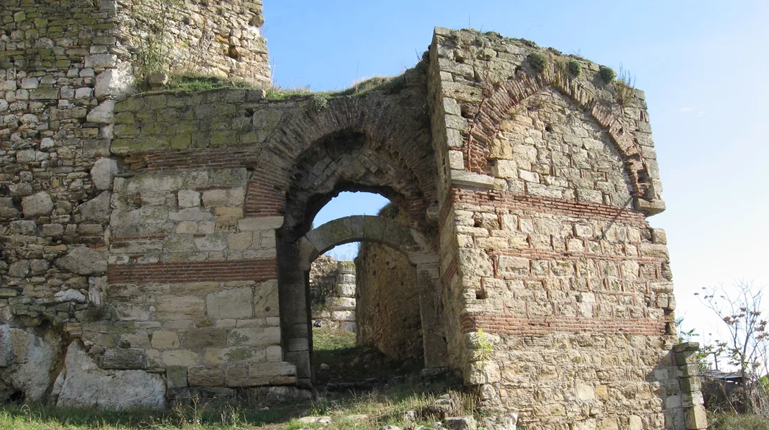 ΥΠΠΟ: Στρατηγικός σχεδιασμός για την αποκατάσταση του Κάστρου στο Διδυμότειχο