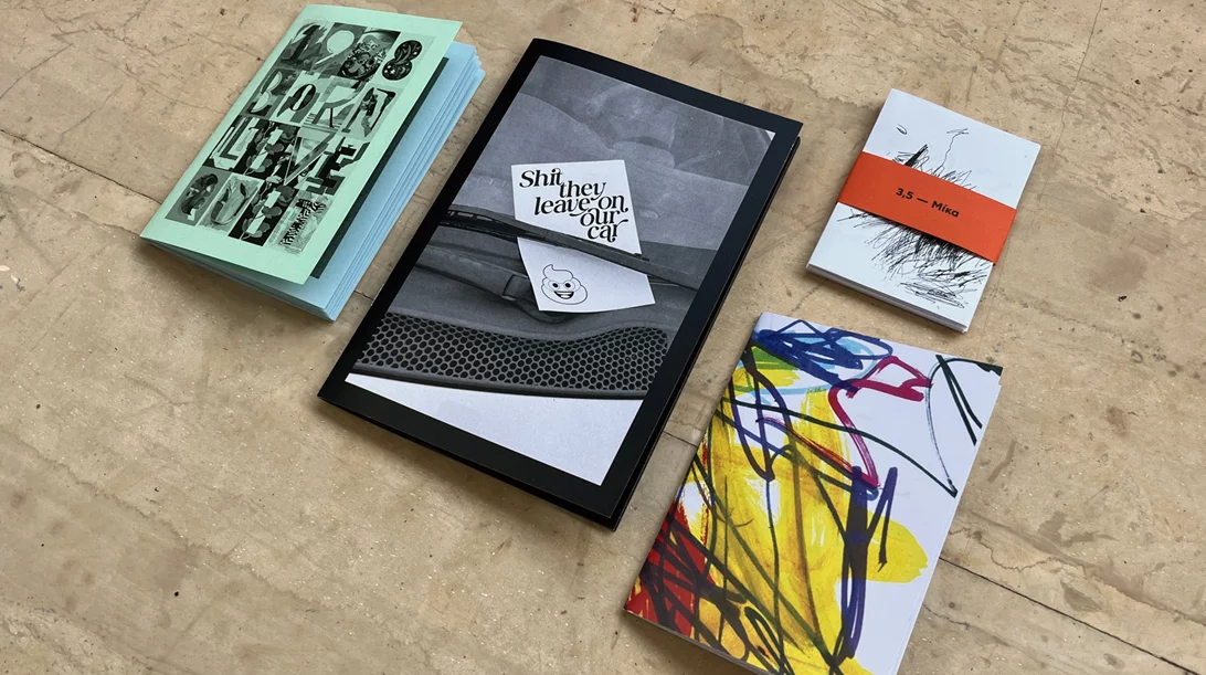 10 χρόνια Athens Zine Bibliotheque: Το στέκι όσων αγαπούν τα ελληνικά ζιν