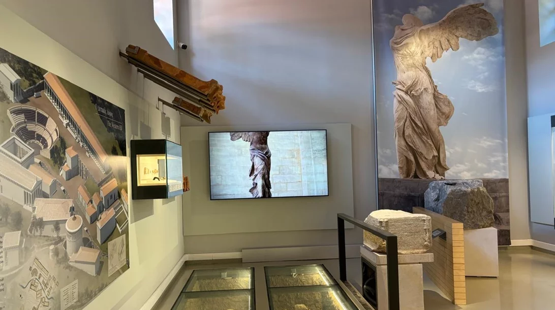 Εγκαινιάστηκε το νέο Αρχαιολογικό Μουσείο Σαμοθράκης