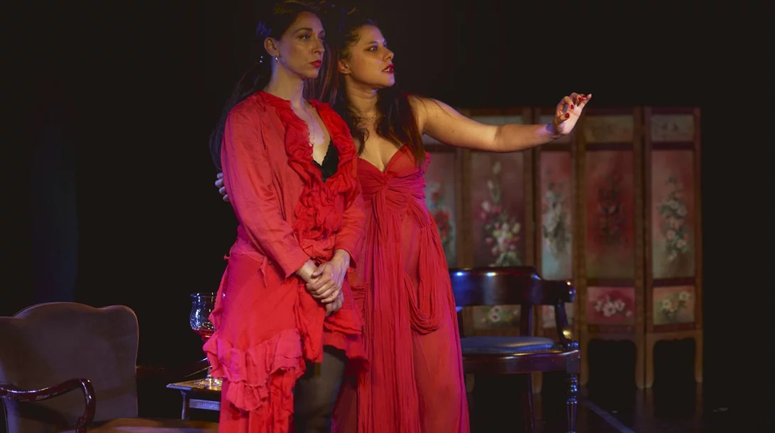 "Η Λέλα και η Λέλα" επιστρέφουν στον κήπο του Θεάτρου Αλεξάνδρεια