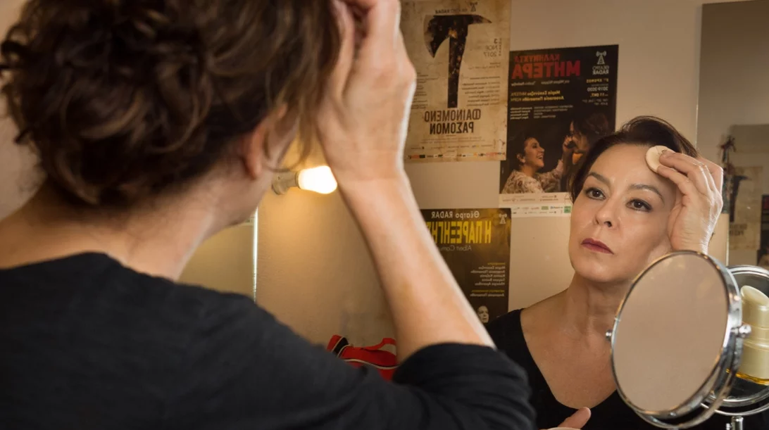 Αναστασία Παπαστάθη: "Στην παραγωγή πρέπει να ρισκάρεις και στην σκηνοθεσία να εμπιστεύεσαι"