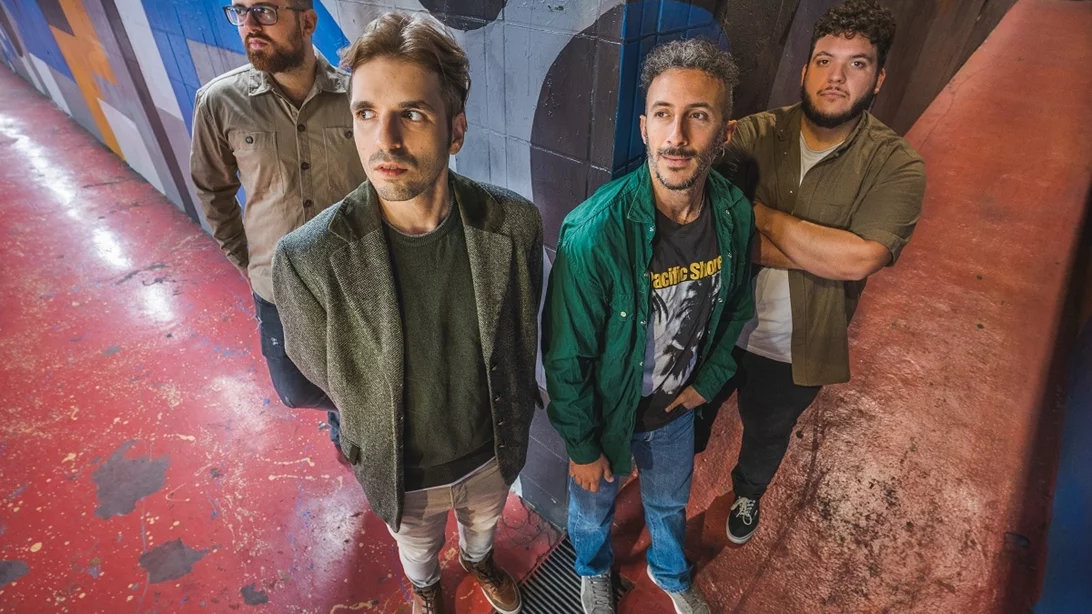 Οι BuzzDealers γιορτάζουν τα δέκατα γενέθλιά τους στο "AUX Club"