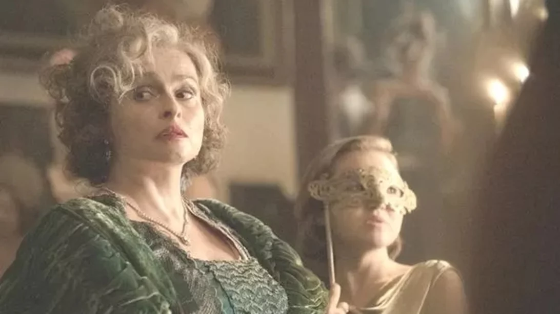 Έρχεται νέα σειρά μυστηρίου της Άγκαθα Κρίστι, με Έλενα Μπόναμ Κάρτερ και Μάρτιν Φρίμαν