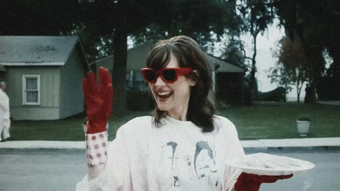 Ο A$AP Rocky "επιστρατεύει" τη Winona Ryder στο νέο του βιντεοκλίπ και το αποτέλεσμα είναι υπέροχο