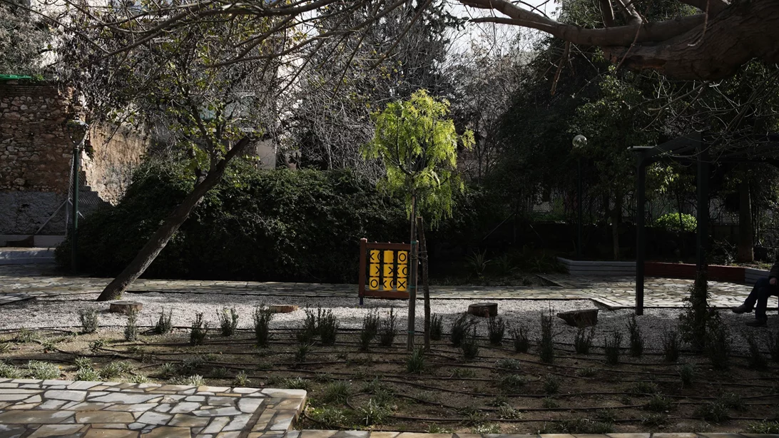 Στον σταθμό Λαρίσης υπάρχει πια ένα διαφορετικό αθηναϊκό πάρκο