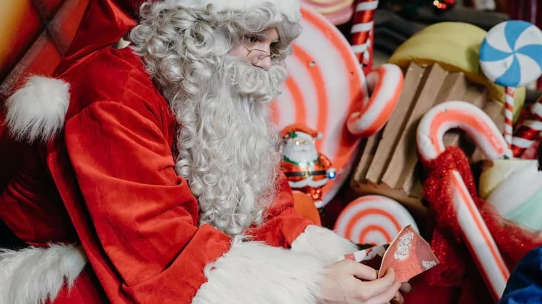 Tα Χριστούγεννα ξεκινούν από το ΔΕΗ CHRISTMAS FACTORY