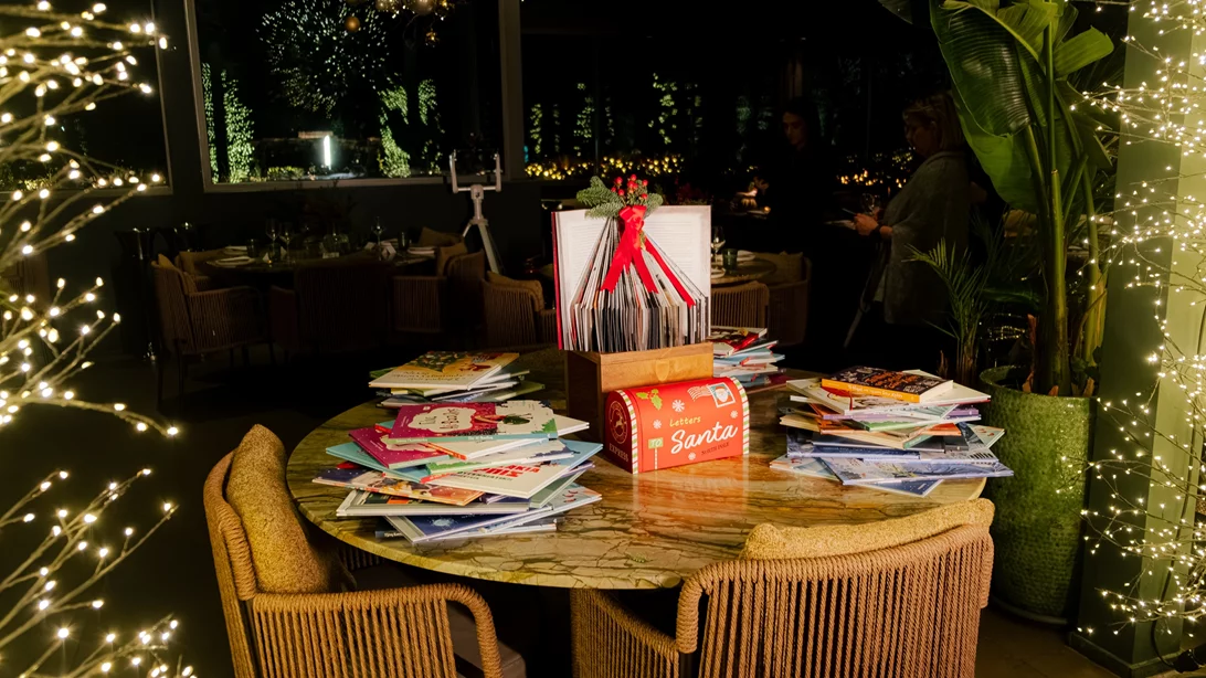 Wrapped with Love: Μια βραδιά προσφοράς και δημιουργίας από το Radisson Hotel Group για τα Παιδικά Χωριά SOS