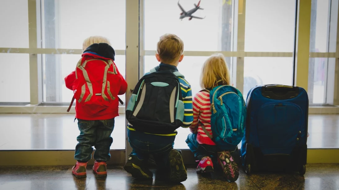 Τα παιδιά και τα βρέφη ταξιδεύουν δωρεάν με την Aegean