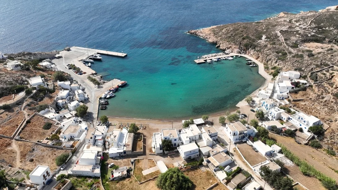 Times: Ξεχωρίζουν Σύρο και Κίμωλο για την αυθεντικότητα και τις τιμές τους