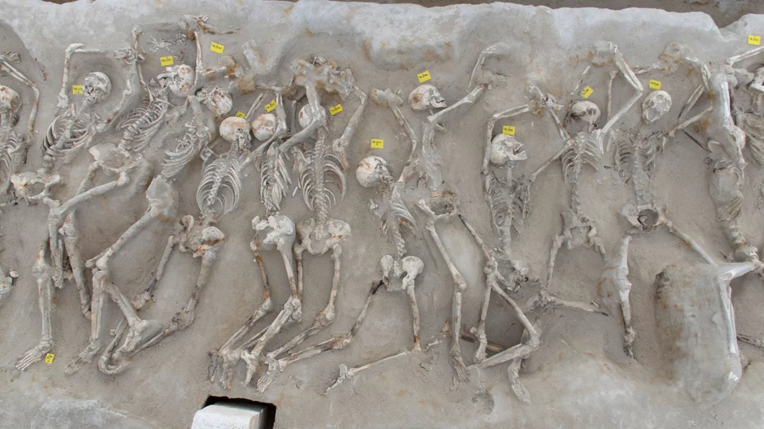 Οι "Δεσμώτες" επιστρέφουν στην αρχική τους θέση, στην Εσπλανάδα του Φαλήρου