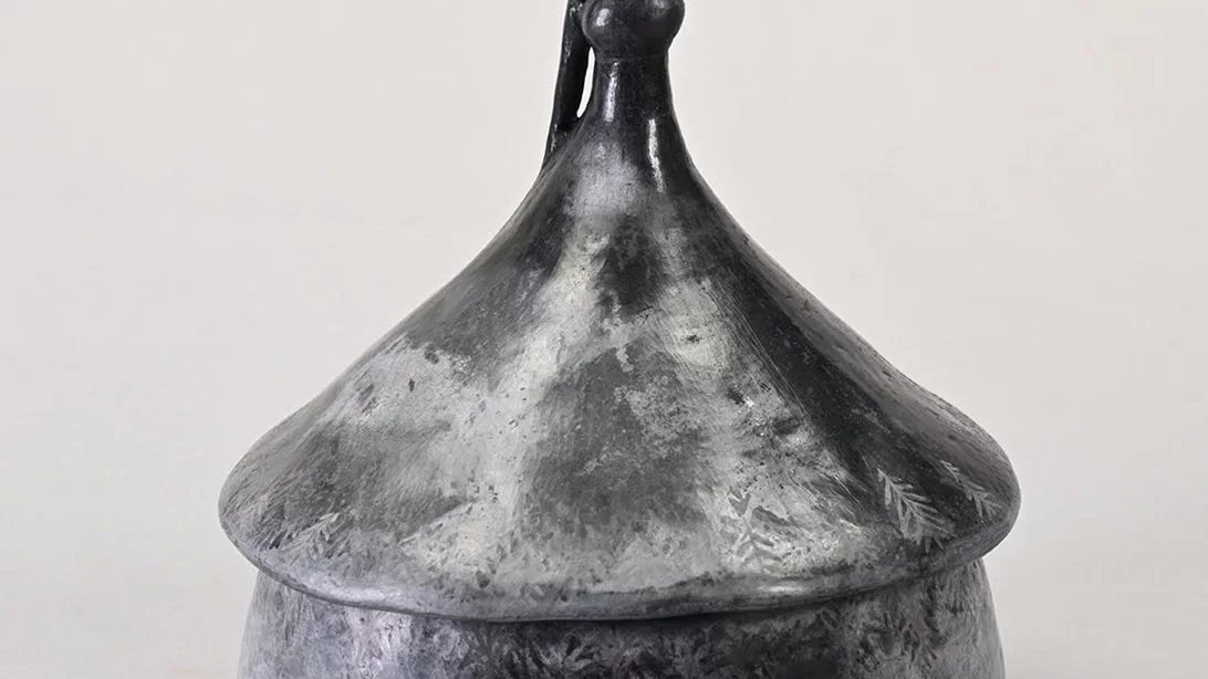 Τα "Κεραμικά Κοσμήματα" της Καρμέλας Ιατροπούλου στο Μουσείο Μπενάκη