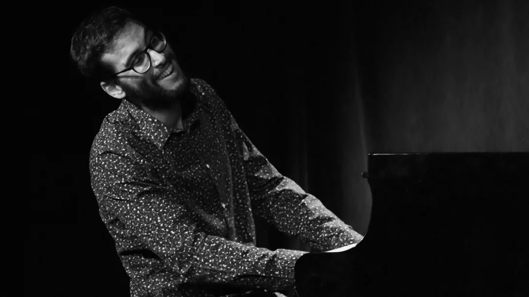Ο Νικόλας Αναδολής "ανοίγει" τη φετινή Jazz@megaron