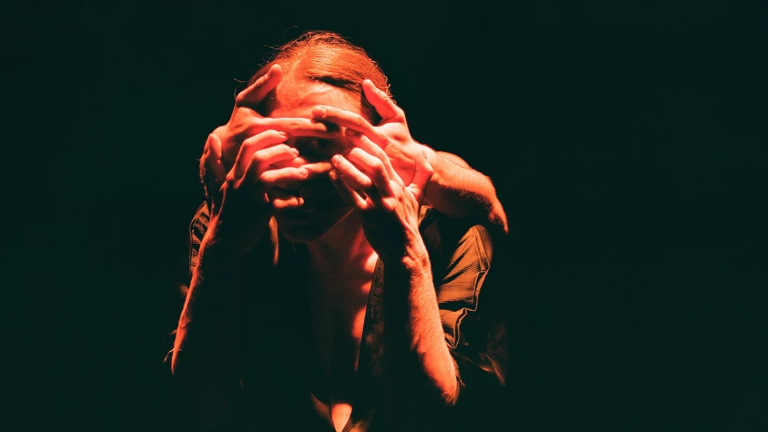 Στα Τζάμια Κρύσταλλα θα μάθεις το "the great nothing" του σύμπαντος