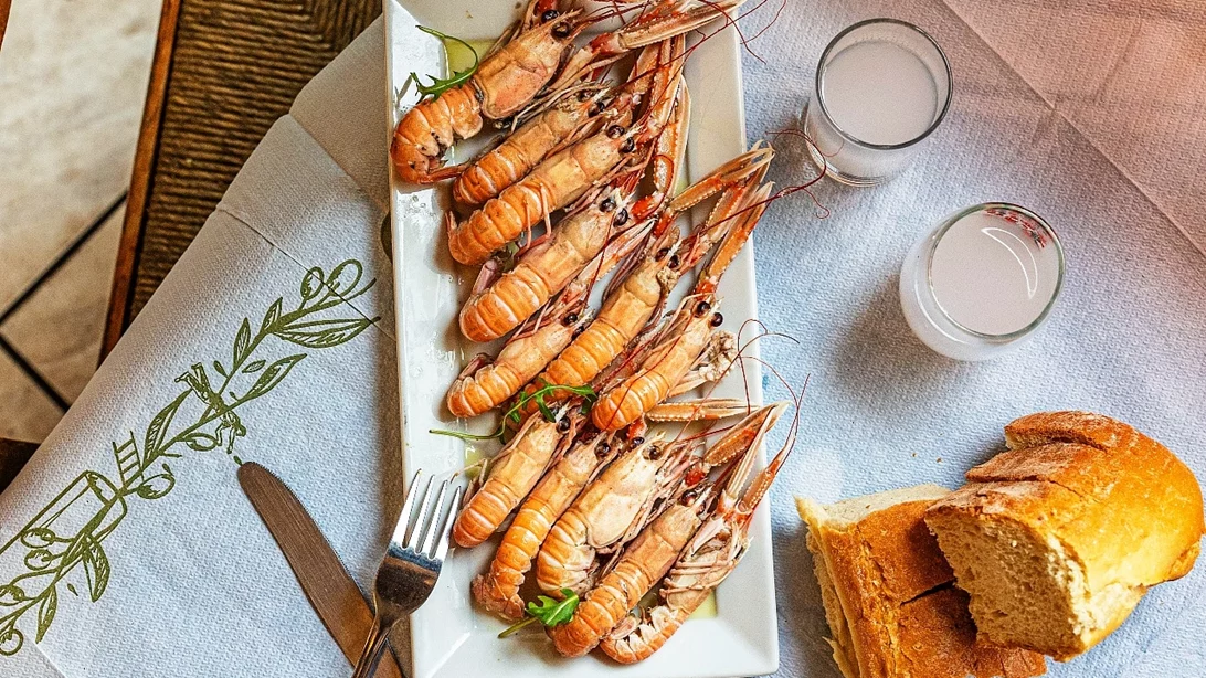 Στα αθηναϊκά ουζερί πριν την έξοδο του Πάσχα