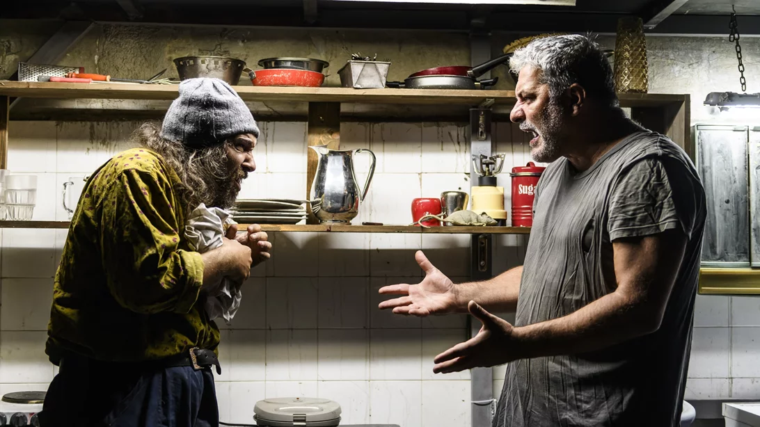 Βασίλης Μπισμπίκης και "Άνθρωποι και ποντίκια" συνεχίζουν: Νέες ημερομηνίες λόγω sold out