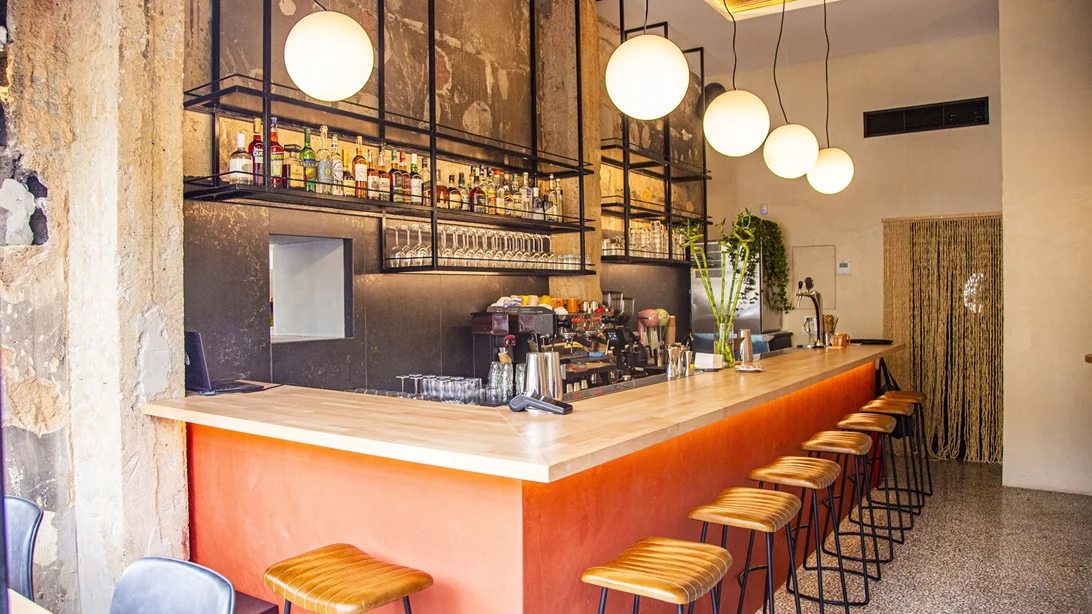 Οινικές Κυριακές στη Στουρνάρη και το Di Lien