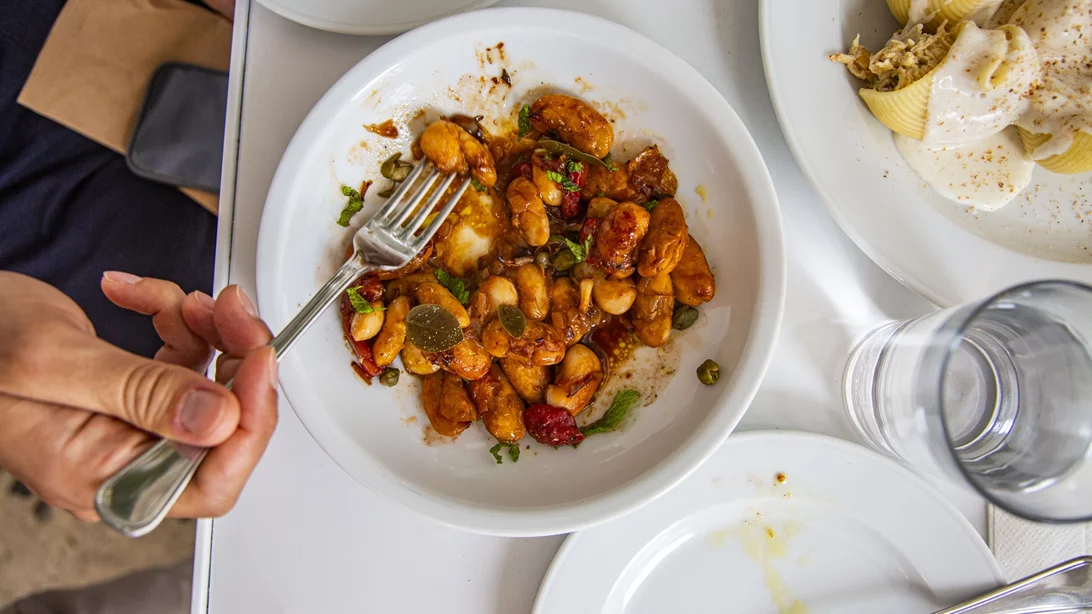 Εστιατόρια που φέρνουν την ελληνική κουζίνα στο προσκήνιο της αθηναϊκής γαστρονομίας