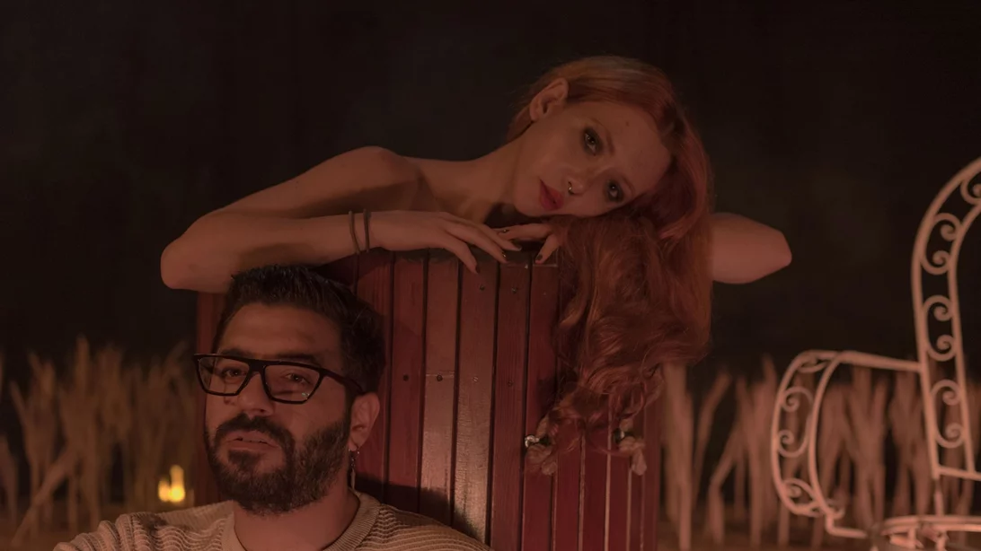 "Lacrimosa ή το Απέπρωτο": Ο Τριαρίδης επιστρέφει με μια σκοτεινή εξομολόγηση για την ενοχή και την επιθυμία