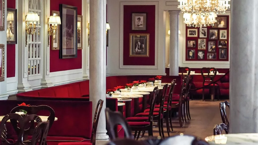 Στη Βιέννη, για ένα ξενοδοχείο-πύλη στον χρόνο