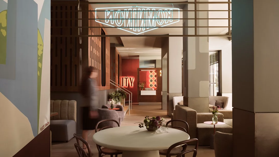 Το City Hotel δείχνει το νέο του πρόσωπο στη Θεσσαλονίκη