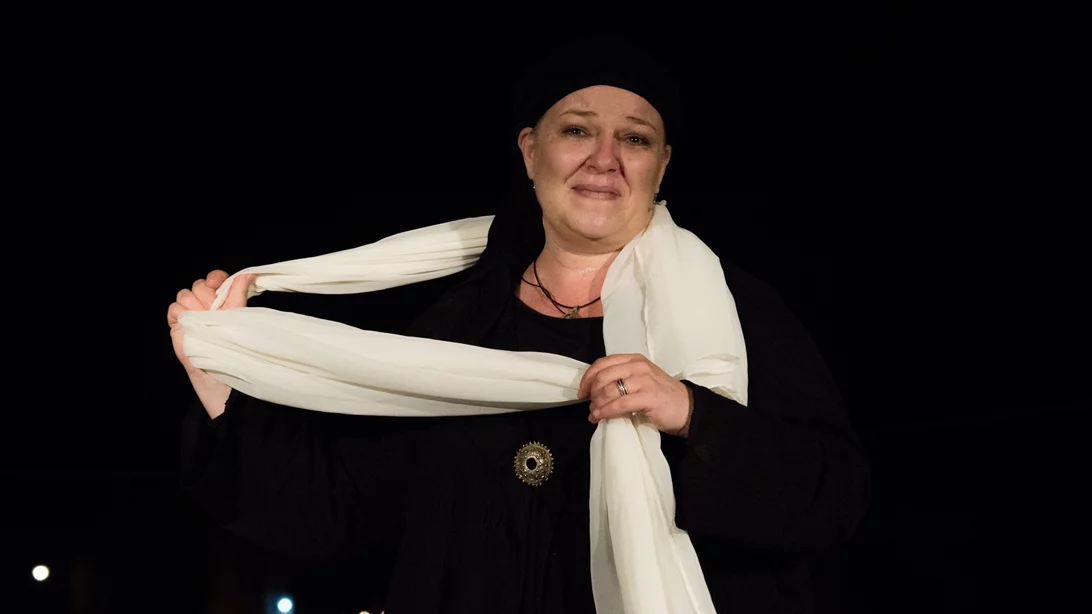 "Η κυρά της Ρω": Ένα θρυλικό πρόσωπο στη σκηνή για 9η χρονιά