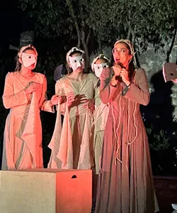 Six women in greek tragedy