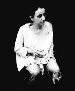 Η σακατεμένη κούκλα