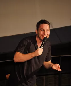 Stand up comedy στον Πειραιά