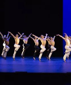 Μπαλέτα Μπεζάρ Αφιέρωμα 100 Χρόνια Μίκης Θεοδωράκης