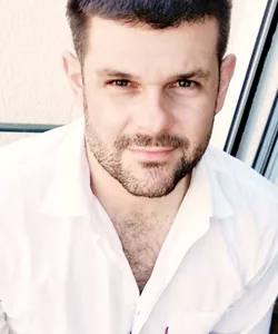 Αν μ’ ακούς, θα γίνω σεισμός