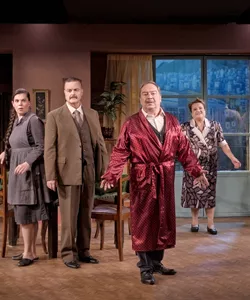 Η δεξιά, η αριστερά και ο κυρ-Παντελής