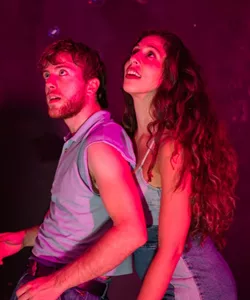 Πιρούνια σε ακριβά σπορτέξ