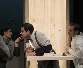 Εκείνος που έκλεψε τη μέρα και πλήρωσε τη νύχτα