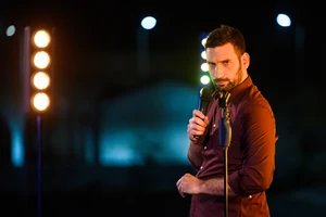 "Πνίγομαι": Stand up για όσους ψάχνουν κάτι διαφορετικό - εικόνα 4