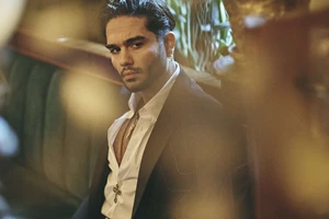 H Χριστίνα Μαξούρη τραγουδά για "Χίλιες Γυναίκες" σε μουσική Μίνου Μάτσα - εικόνα 2