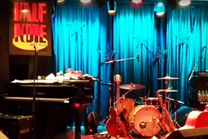 Ο Πέτρος Κλαμπάνης θέλει να βρίσκεται σε εγρήγορση και να αφήνει χώρο για το απρόβλεπτο - εικόνα 3