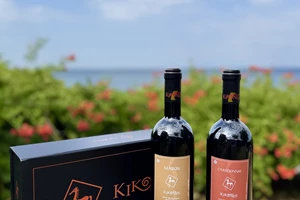 Τα 15+4 Ροζέ Κρασιά που αξίζει να "δώσεις προσοχή" στις φετινές καλοκαιρινές σου διακοπές - εικόνα 6
