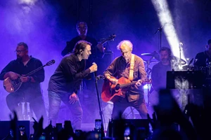 Παναγιώτης Μάργαρης και Φωτεινή Βελεσιώτου στη "Σφίγγα" - εικόνα 1
