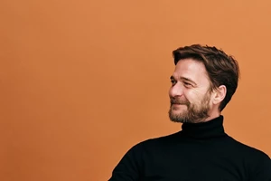 "IN-Visible": Η διαδραστική παράσταση για την κακοποίηση για δύο βραδιές στο ΠΛΥΦΑ - εικόνα 1