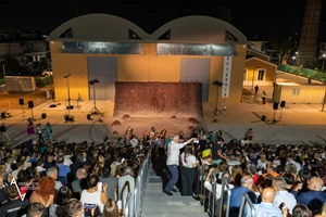 Ραντεβού με τον Μάριο Φραγκούλη στο Θέατρο Βράχων - εικόνα 3