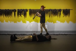 "Fragments & Dust": Διερευνώντας τι σημαίνει ζωγραφική και γλυπτική σήμερα - εικόνα 1